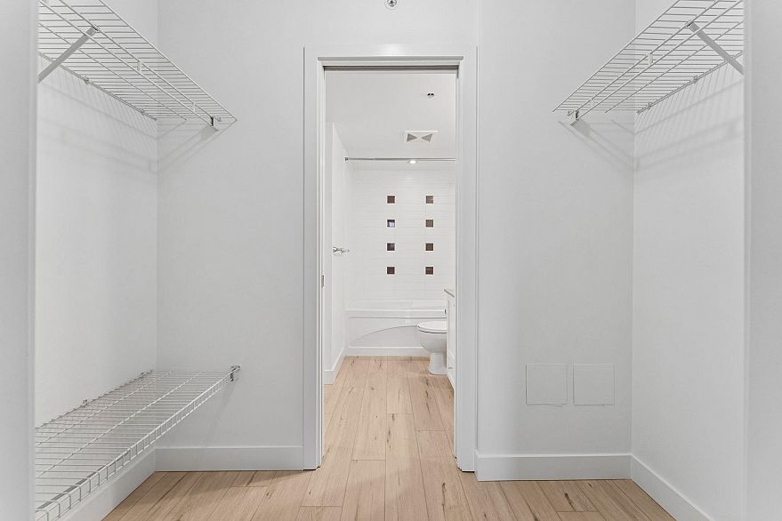 1532 938 Smithe Street