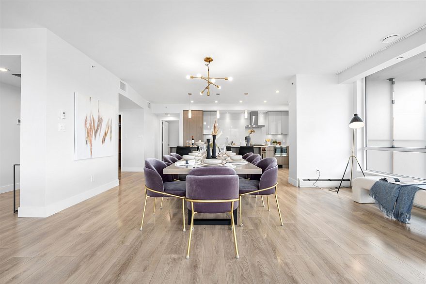 1801 1788 Columbia Street