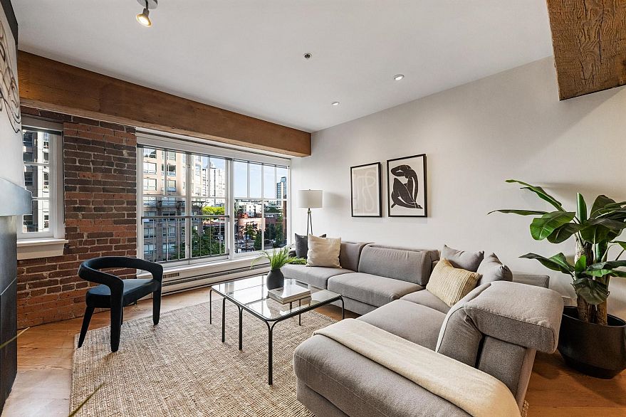 410 1178 Hamilton Street