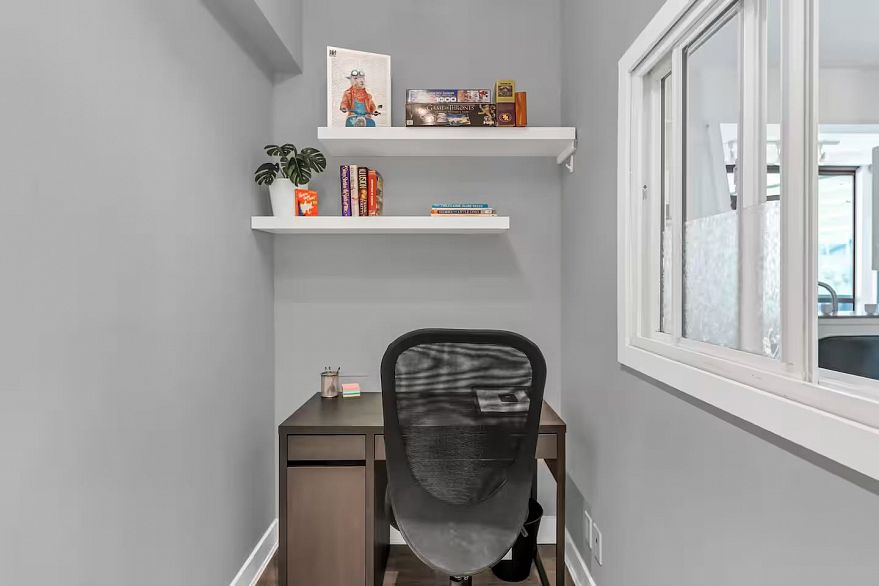 302 1238 Burrard Street