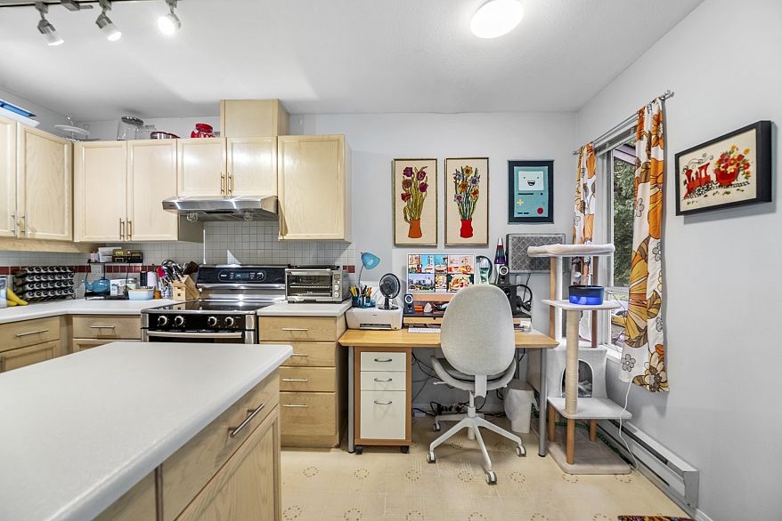 306 3400 SE Marine Drive