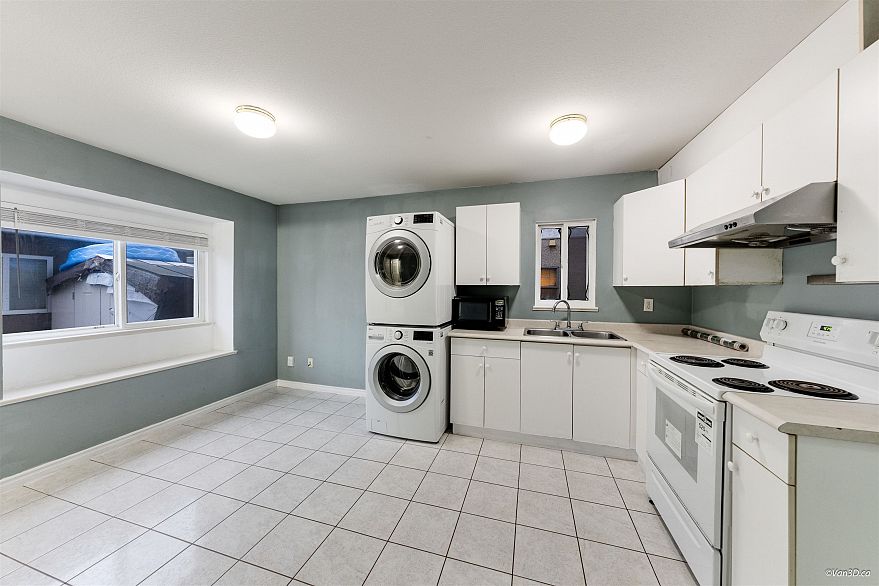 5093 Highgate Street