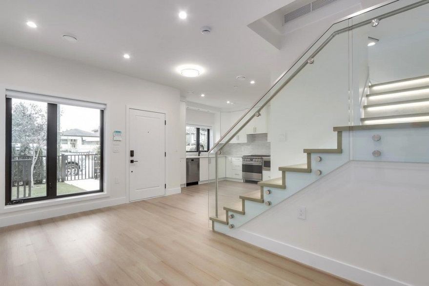 1 4257 Knight Street