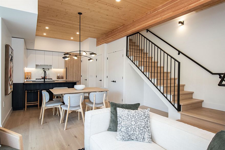 4150 Columbia Street