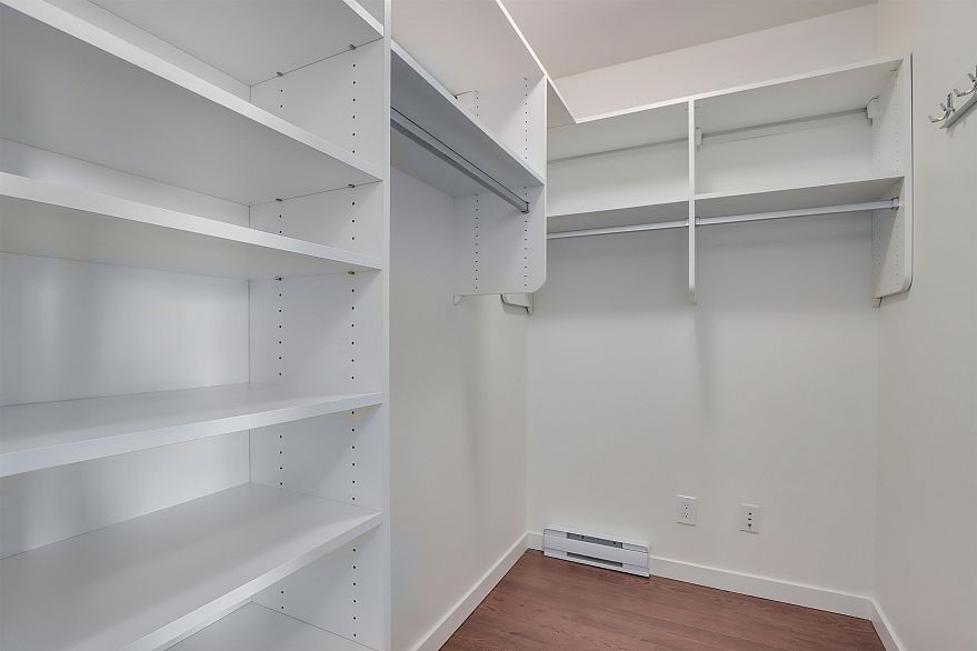 1115 161 W Georgia Street