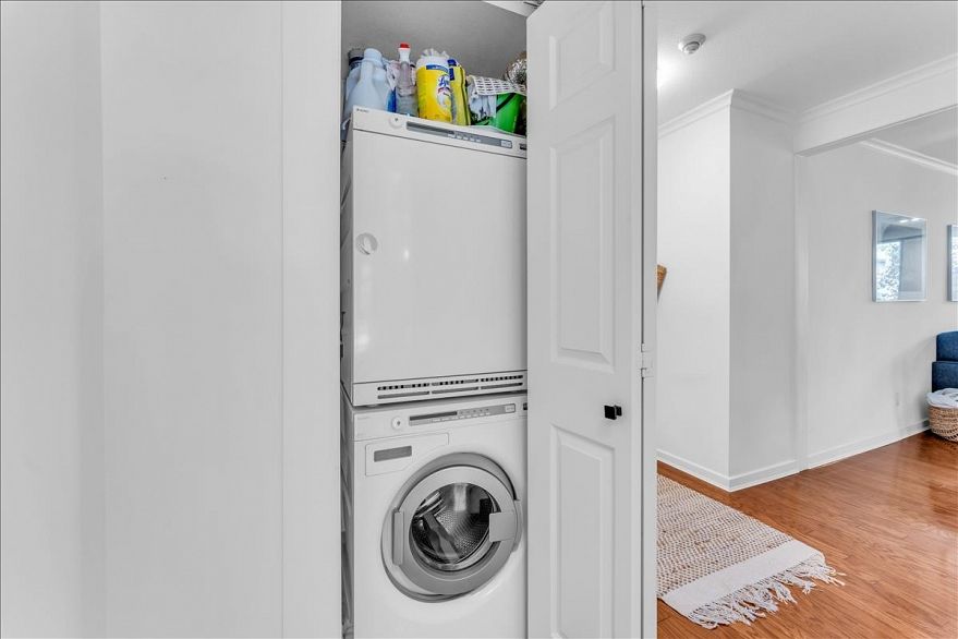 401 1330 Jervis Street