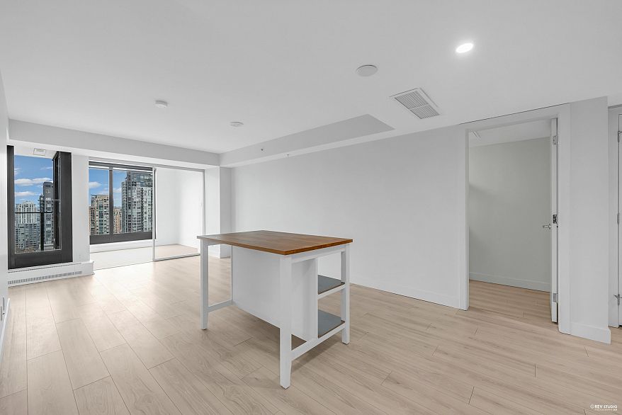 1902 1133 Hornby Street