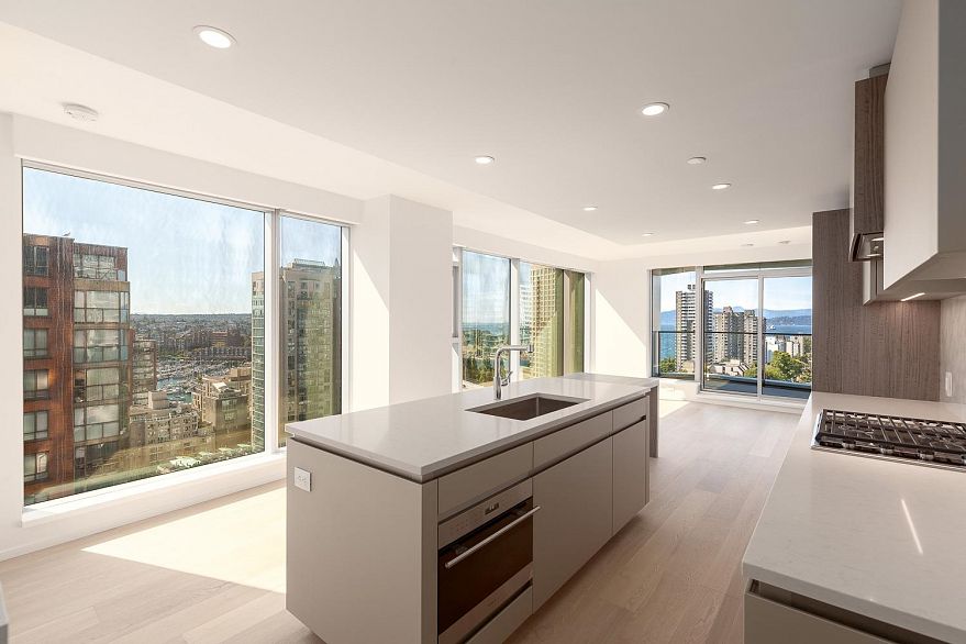 1403 889 Pacific Street