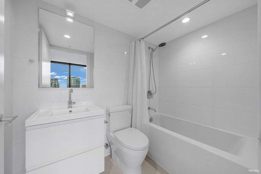 1902 1133 Hornby Street