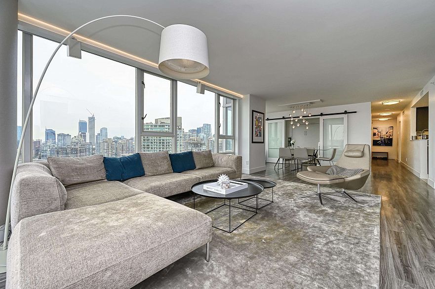 3307 1033 Marinaside Crescent