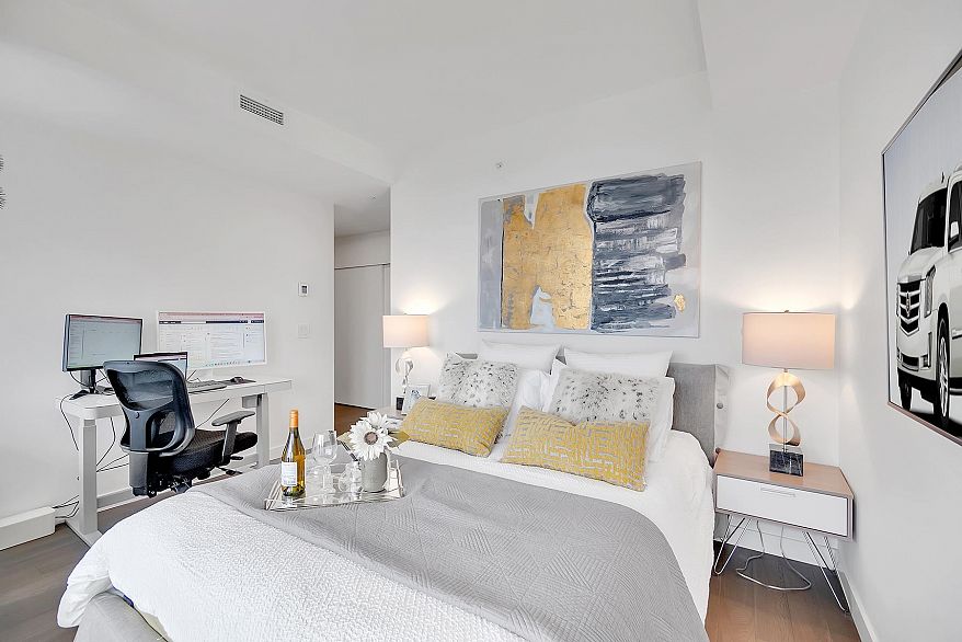 3602 1480 Howe Street