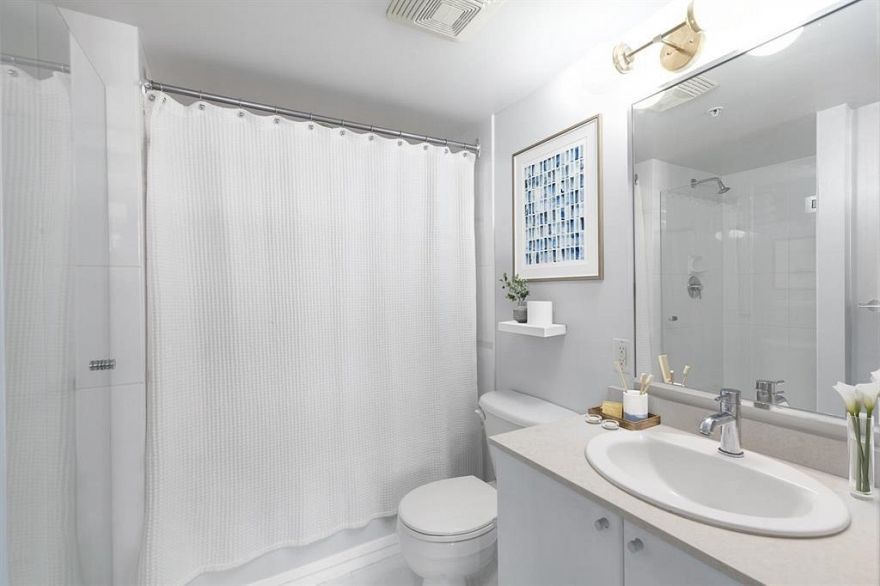 3202 610 Granville Street