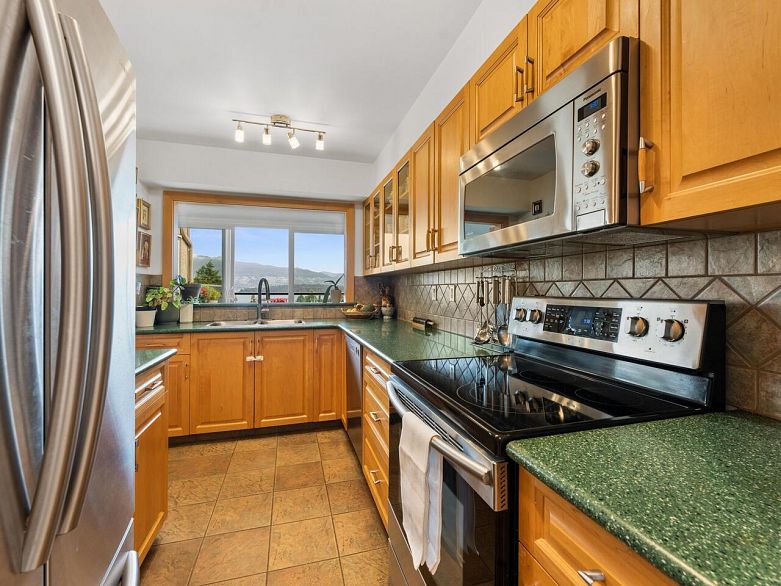 404 2121 W 5th Avenue