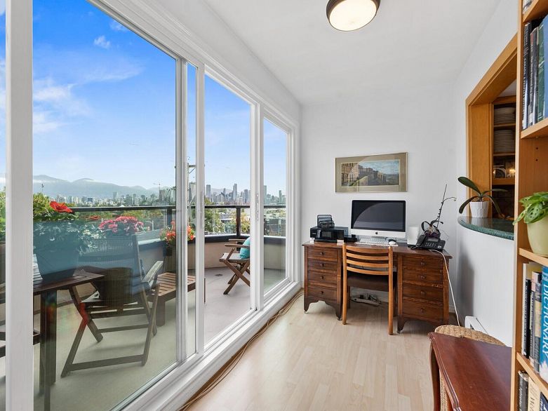 404 2121 W 5th Avenue