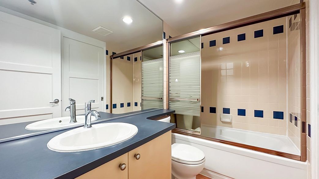 511 819 Hamilton Street