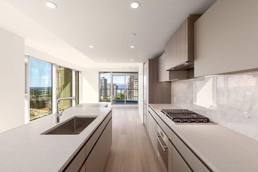 1403 889 Pacific Street