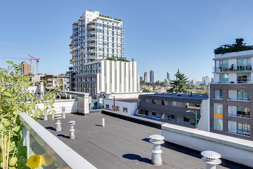 PH6 388 Kootenay Street