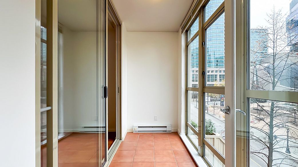 511 819 Hamilton Street