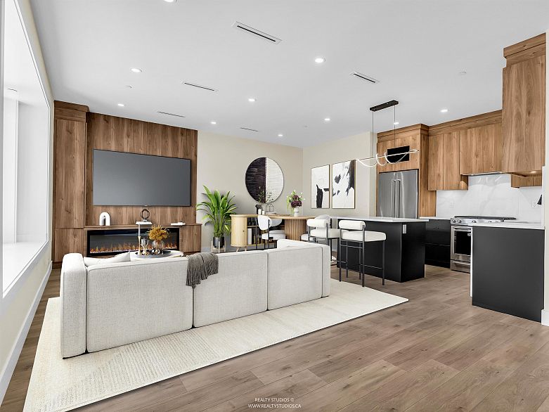 1 5221 Clarendon Street