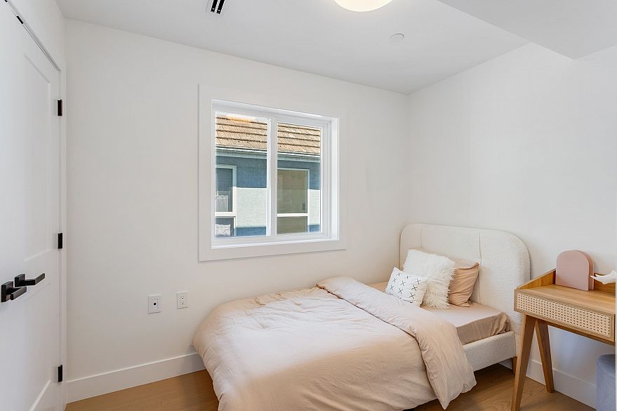 2658 Waterloo Street