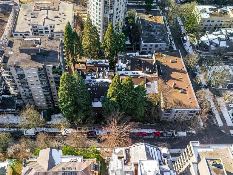 403 1274 Barclay Street