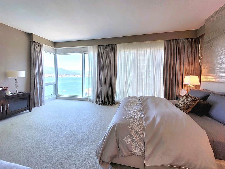 2202 1139 W Cordova Street