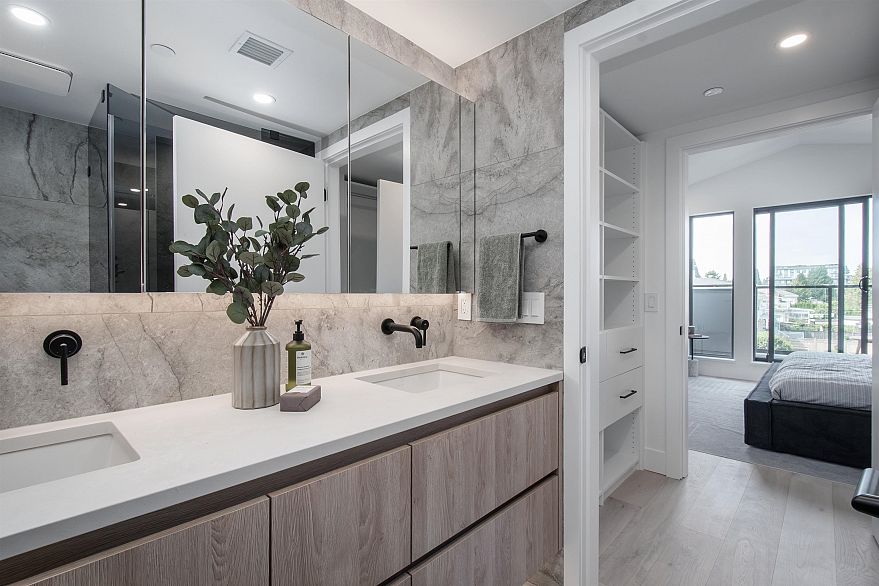 4150 Columbia Street