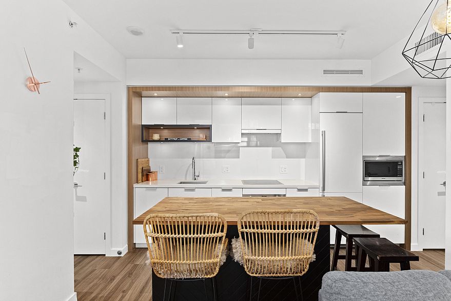 101 1661 Quebec Street