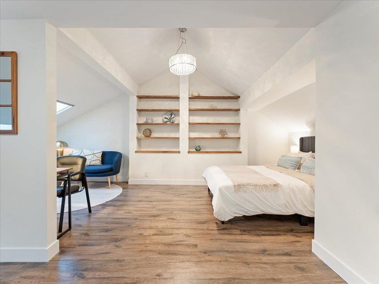 403 1274 Barclay Street