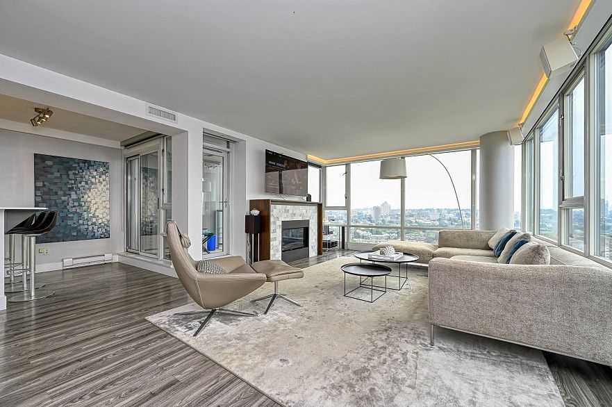 3307 1033 Marinaside Crescent