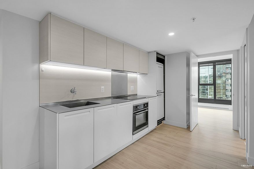 1902 1133 Hornby Street