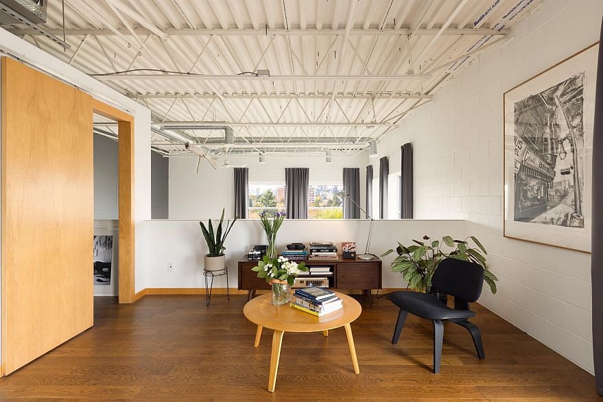 307 1220 E Pender Street