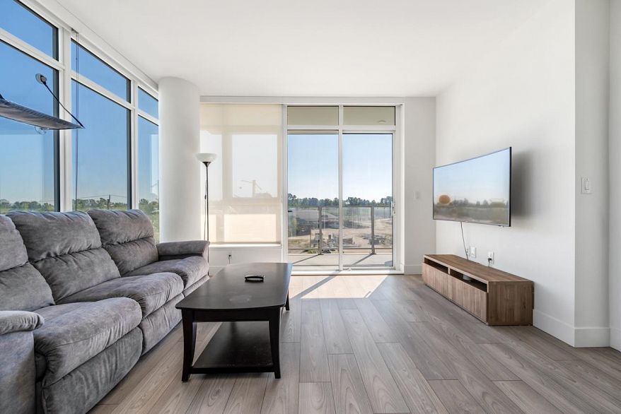 502 8570 Rivergrass Drive