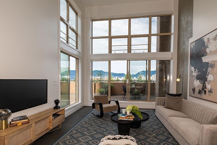 403 1529 W 6th Avenue