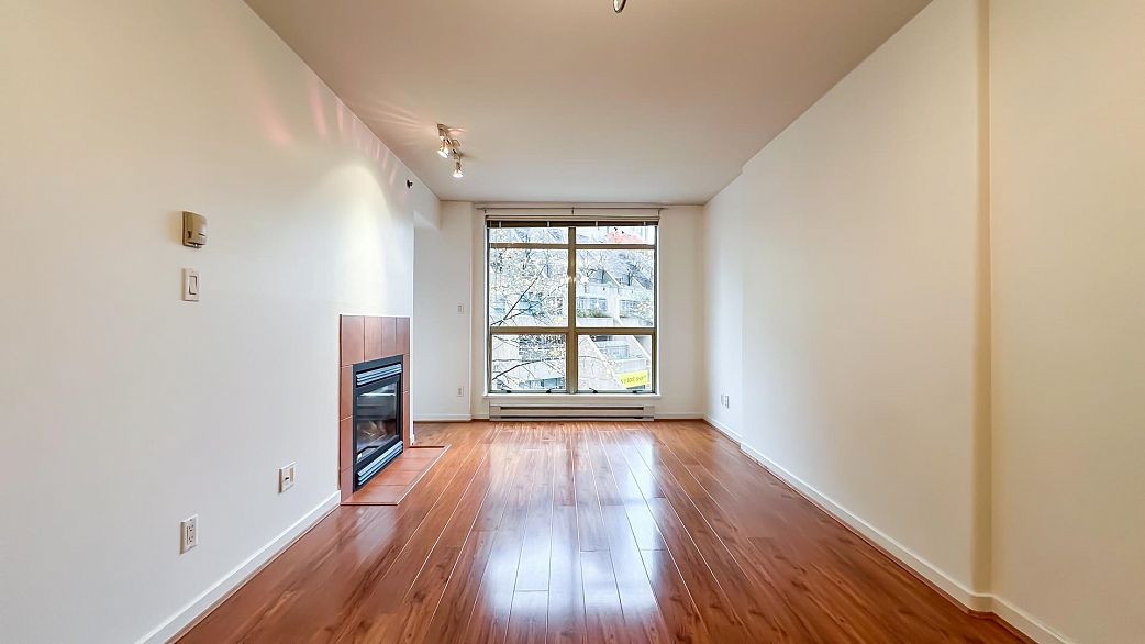 511 819 Hamilton Street