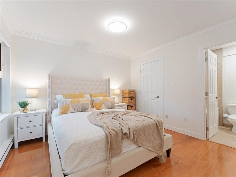 403 1274 Barclay Street