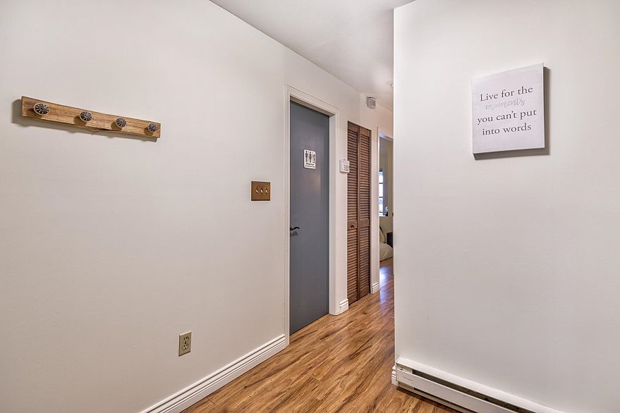 204 1082 W 8th Avenue