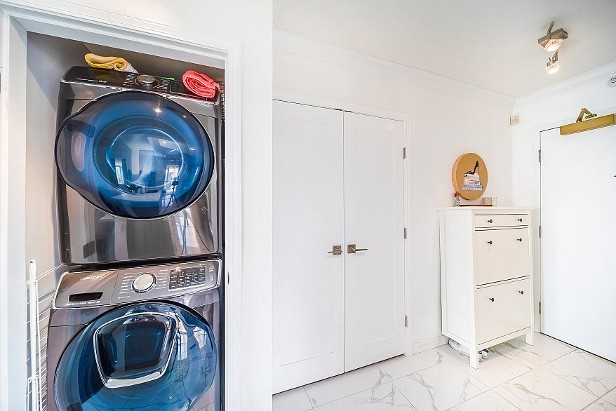 15F 199 Drake Street