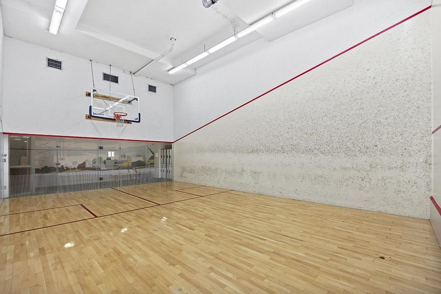 605 888 Pacific Street