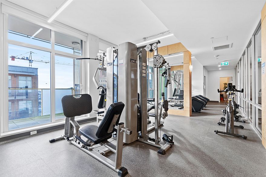 1812 285 E 10th Avenue