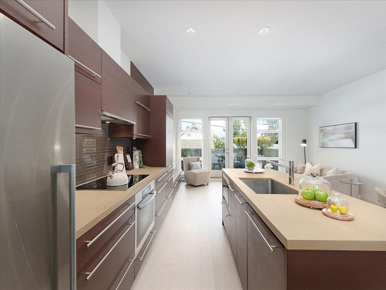 103 4463 W 10th Avenue