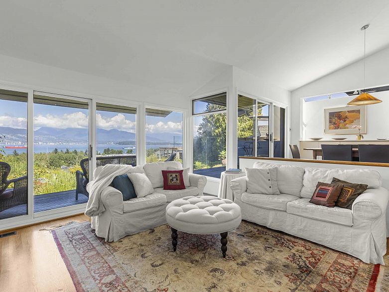 1 1980 Sasamat Street