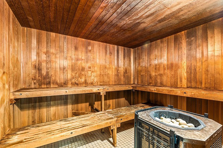 701 120 Milross Avenue