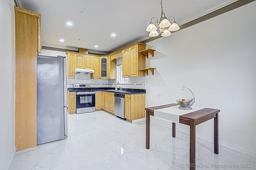 2529 Franklin Street