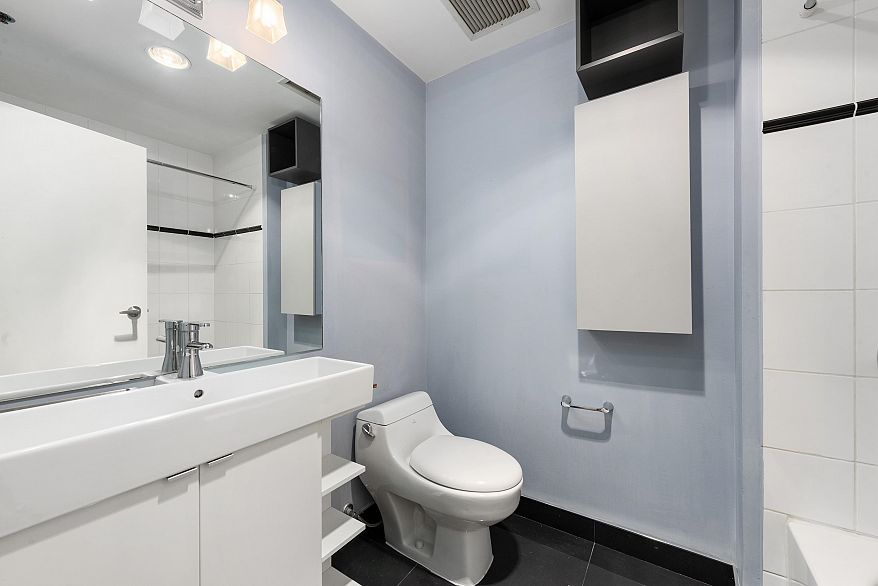 406 518 Beatty Street