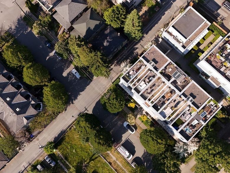 1407 East 1st Street