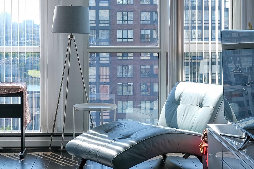 15F 199 Drake Street