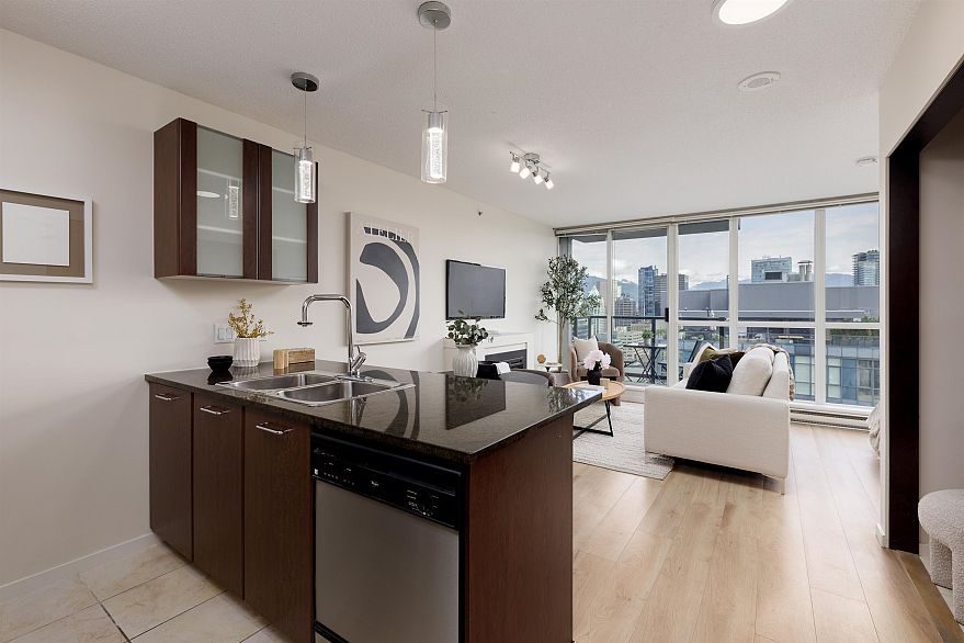 2903 1199 Seymour Street