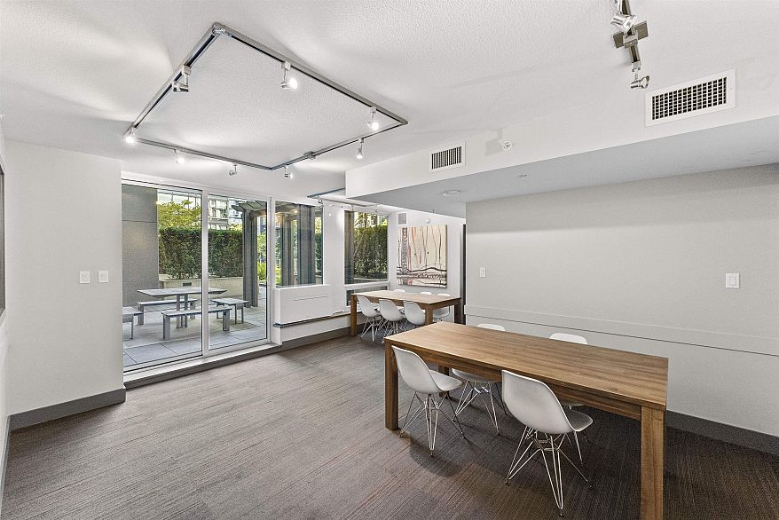 516 1783 Manitoba Street