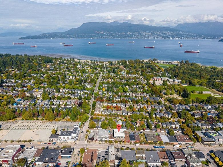 103 4463 W 10th Avenue